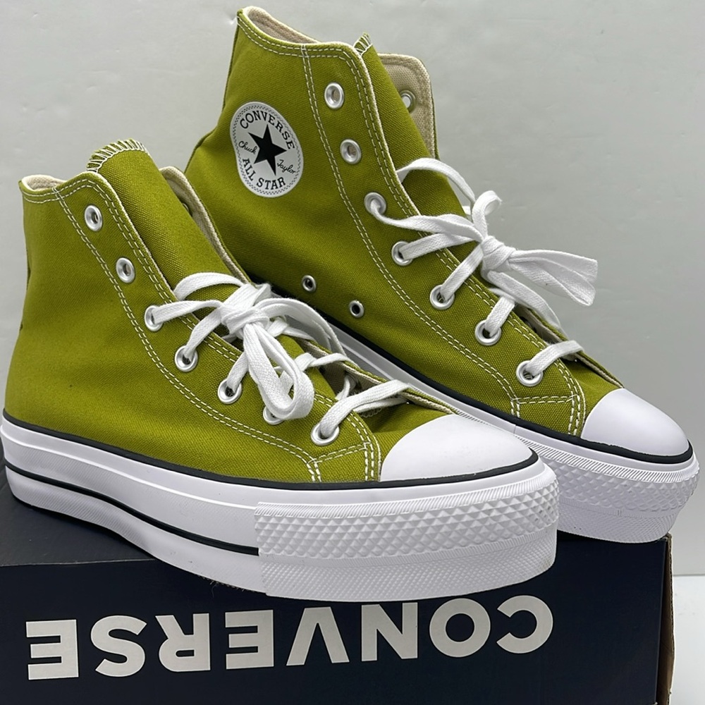 Converse WMNS High Top Platform Sneakers A08286F
CTAS LIFT HI MAGIC FOREST/WHITE - Picture 4 of 16